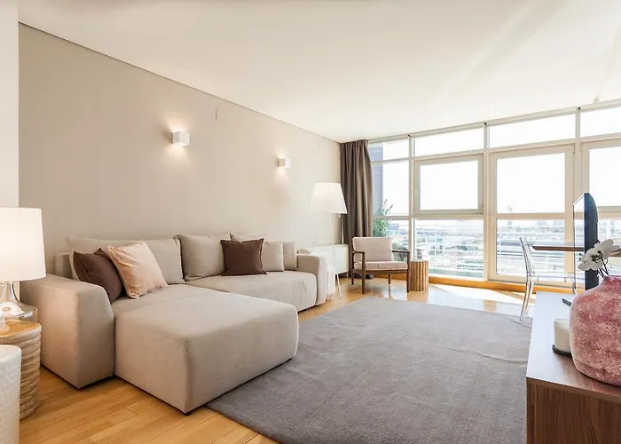 Your Lisbon Home Oriente